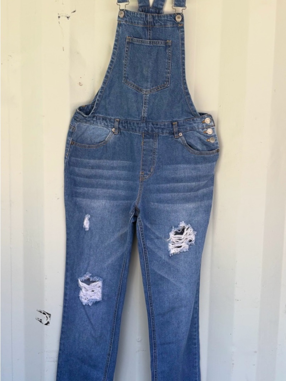 Love tree Denim woman’s  Light Blue Overalls Medium - Picture 2 of 9